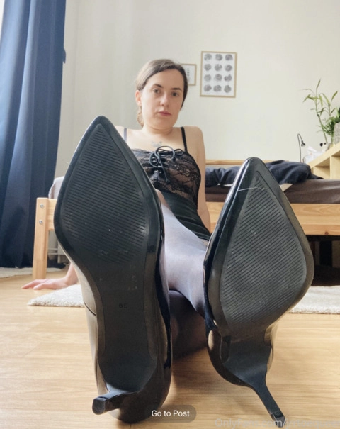 The Toequeen OnlyFans Picture