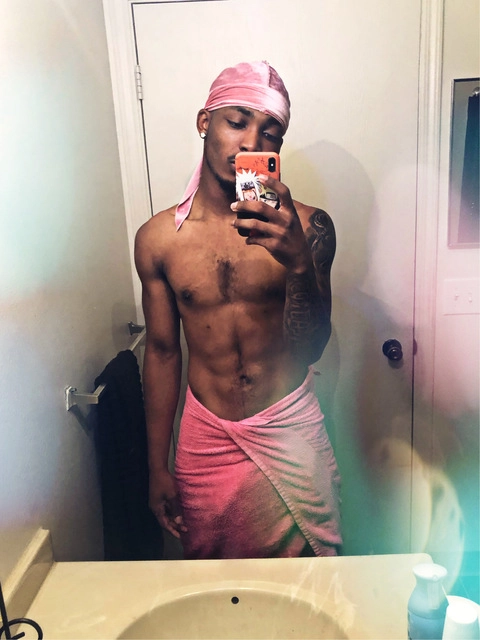 SéQuon N. Malik Gilliam OnlyFans Picture