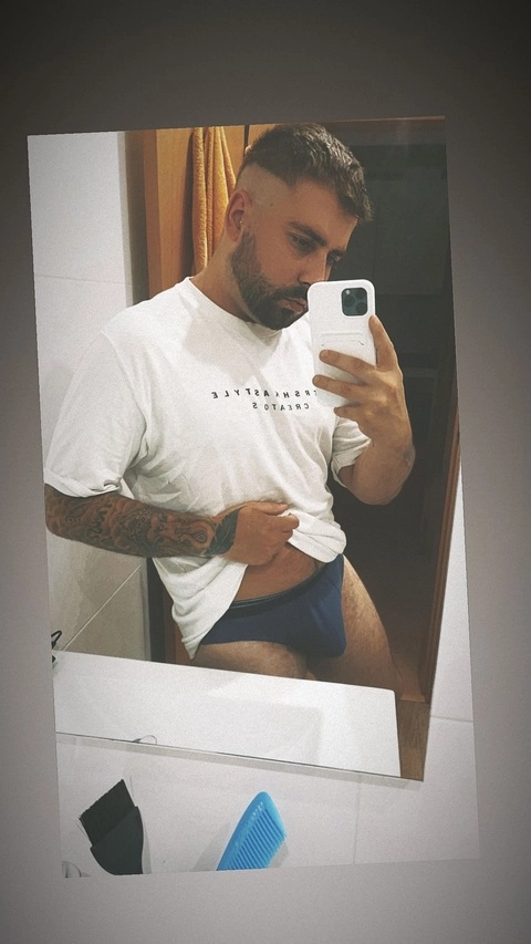 Iván OnlyFans Picture