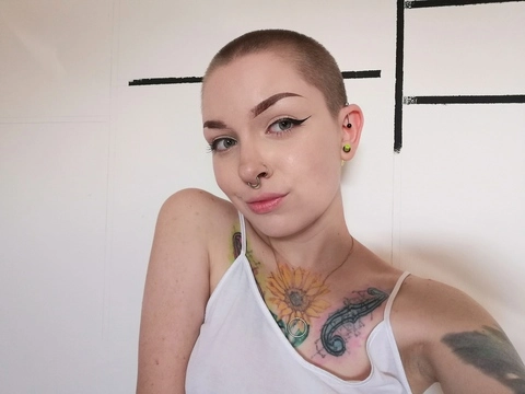 ✨Bald Baby✨ OnlyFans Picture