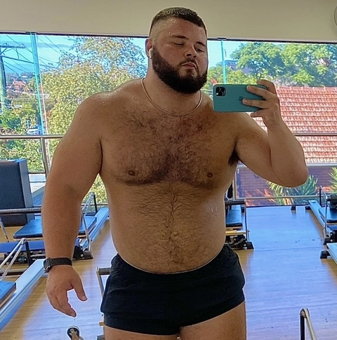 MEATYHENRI OnlyFans Picture