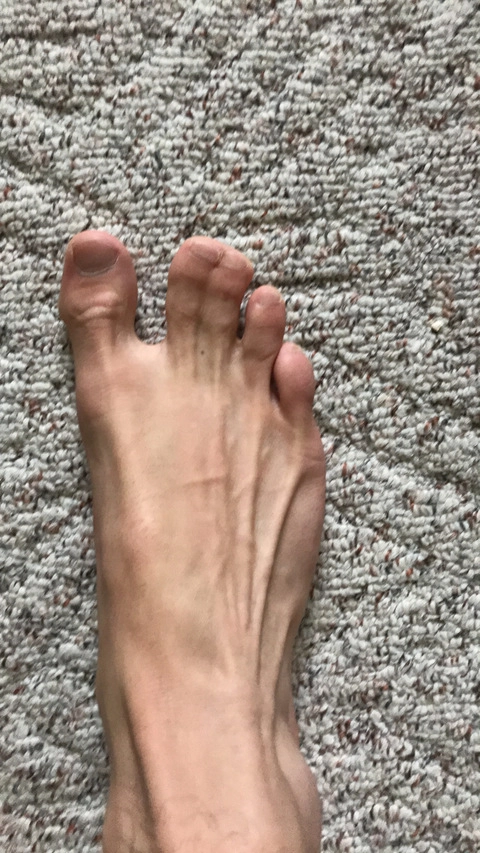 Webbed Toes OnlyFans Picture