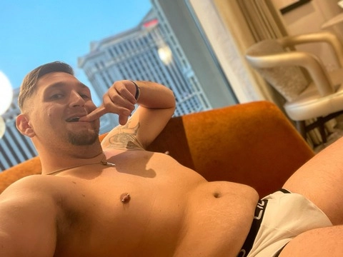 Evan Ellis OnlyFans Picture