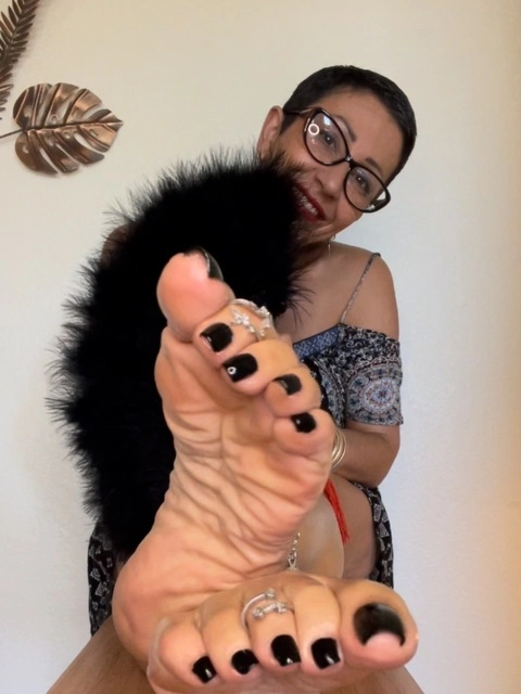 ASAL Queen Of Wrinkled Soles OnlyFans Picture