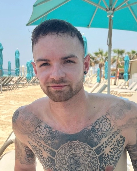 Cute Charlie Kent OnlyFans Picture