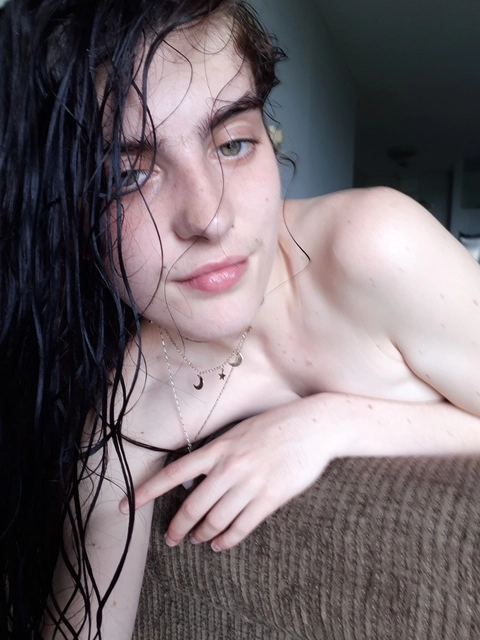 Ariel OnlyFans Picture