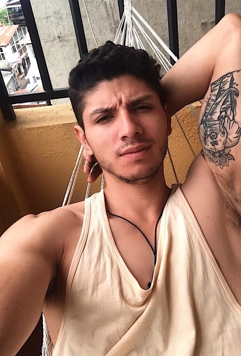 Macholatino_ OnlyFans Picture