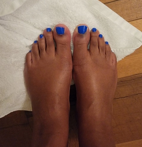 Brown feet OnlyFans Picture