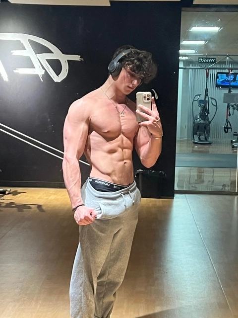 Tristan 0.36% OnlyFans Picture