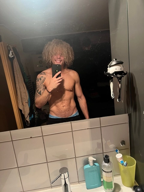 Fro man OnlyFans Picture