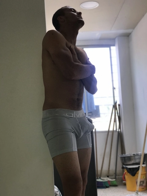 Carloshurtado OnlyFans Picture