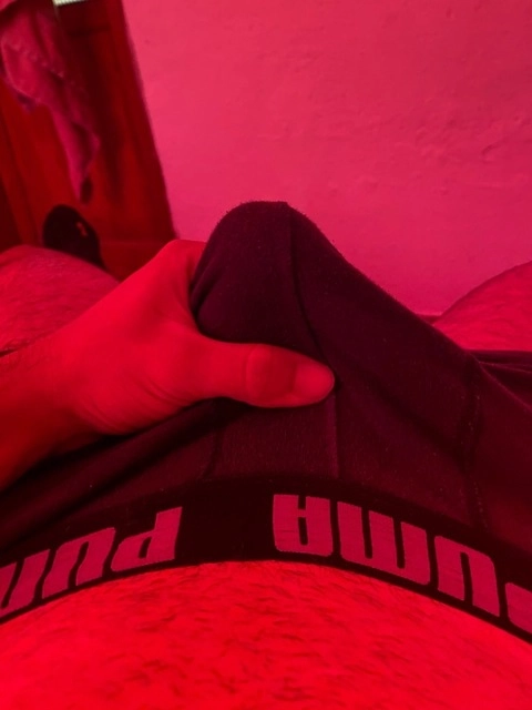 Tujuguete21 OnlyFans Picture