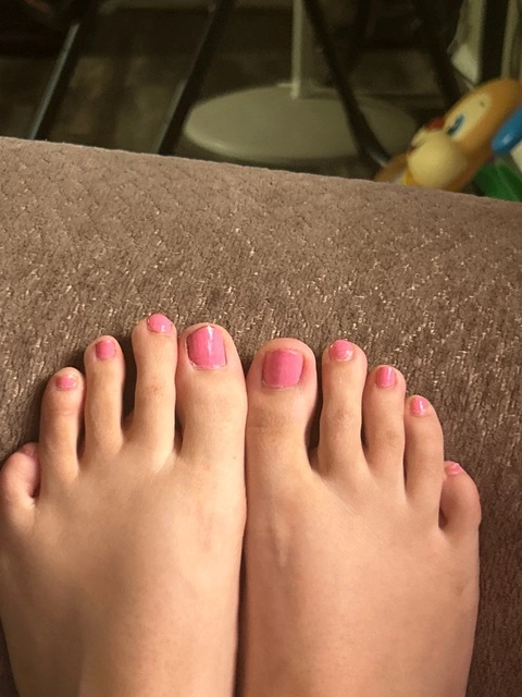 Mommysfeet OnlyFans Picture