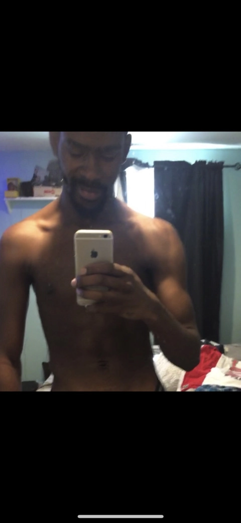 SkinnyN!ggaButMyDickLong OnlyFans Picture