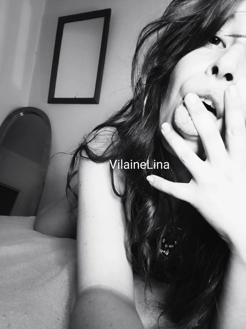 VilaineLiNa OnlyFans Picture