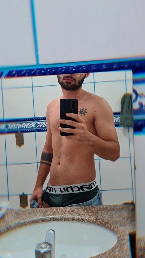 Kevin Araújo OnlyFans Picture