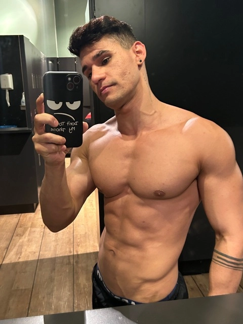 Alejosanz OnlyFans Picture