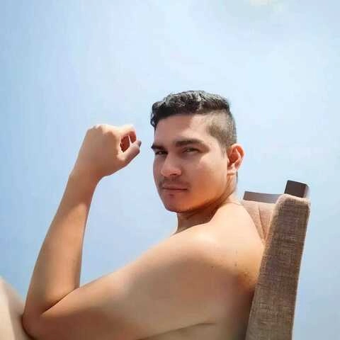 Roberto Mejia OnlyFans Picture