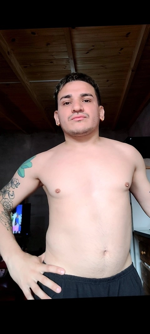 Fernando Adrián OnlyFans Picture