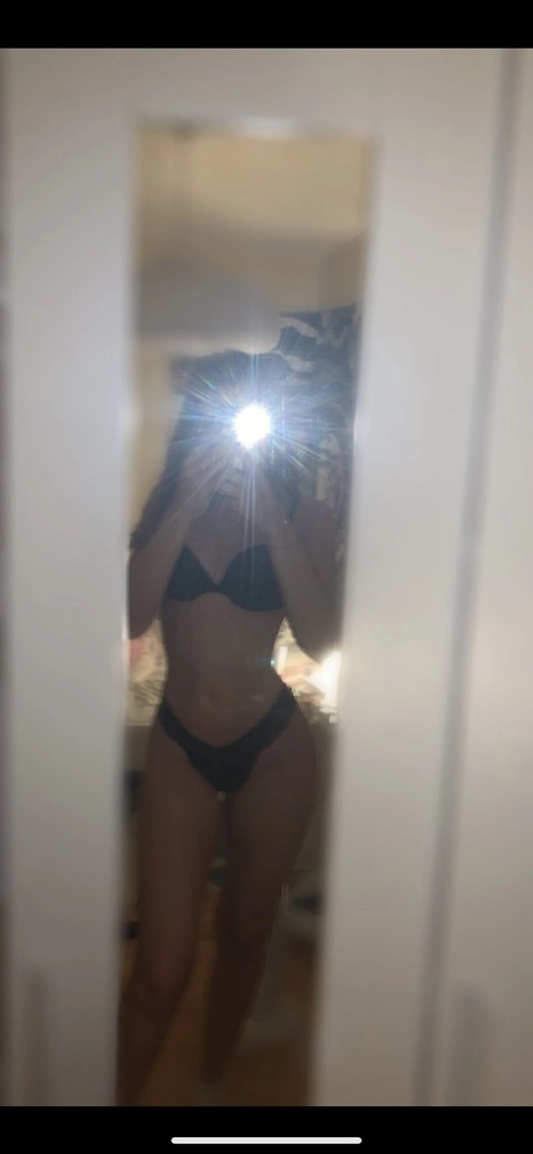 Leonie OnlyFans Picture