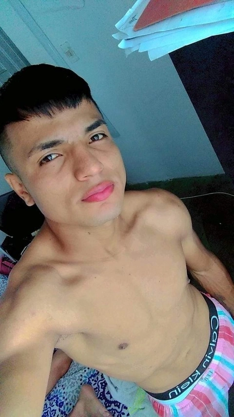 Manuel Roa OnlyFans Picture