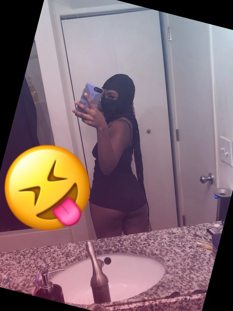 Toxic Chocolate OnlyFans Picture