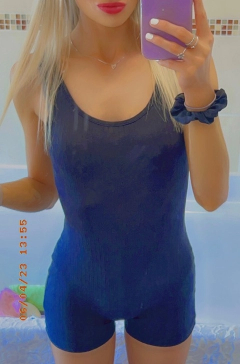 Petite Little Blonde OnlyFans Picture