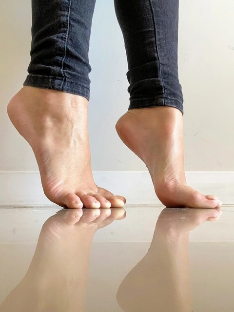 Shy Feet