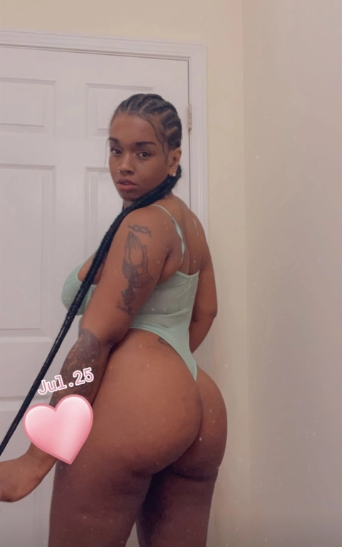 Funsizecece OnlyFans Picture