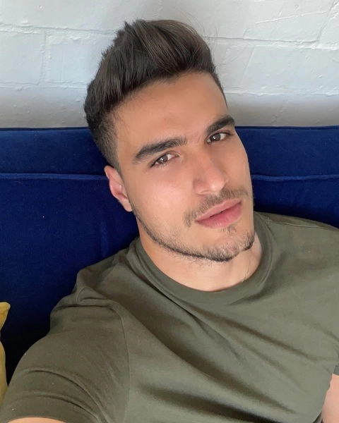 PEDRO BUENO ( TOP 2.2% ) OnlyFans Picture