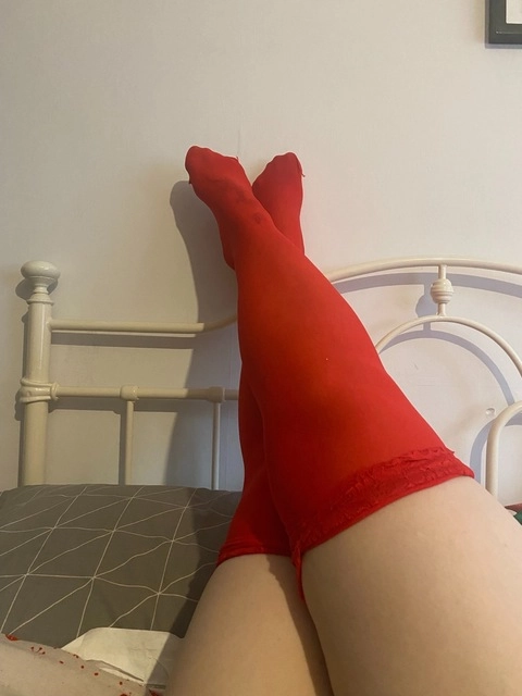 Aria’s Nylons Free OnlyFans Picture