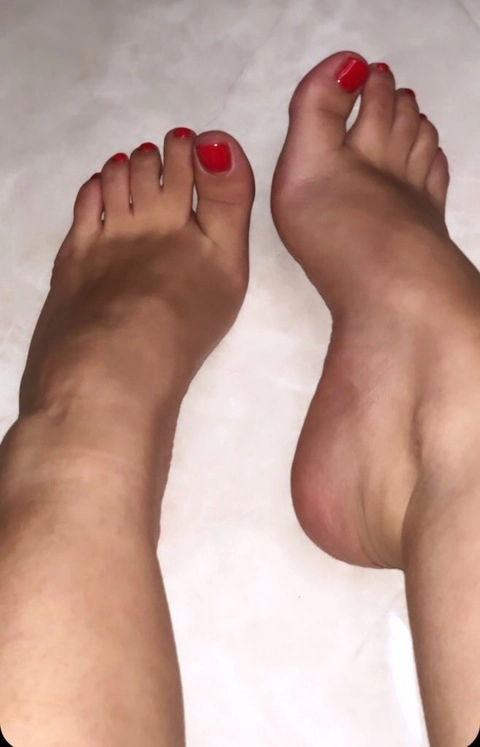 Mery’s feet👣 OnlyFans Picture