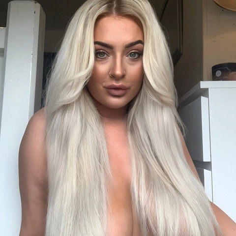 Lola OnlyFans Picture