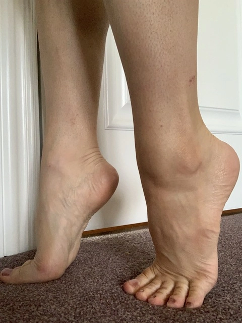 fancydancyfeet OnlyFans Picture