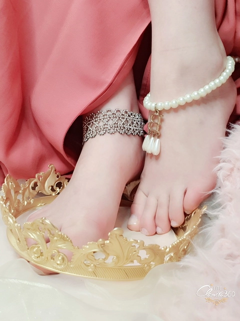 Princess Precious Feet OnlyFans Picture