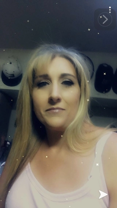 Mom2many OnlyFans Picture