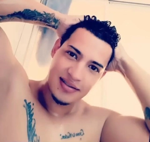 James Andrés zaraza novoa OnlyFans Picture