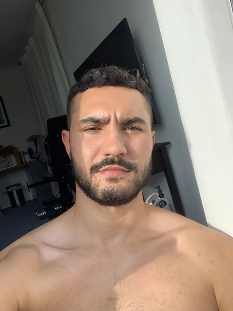 Roman OnlyFans Picture