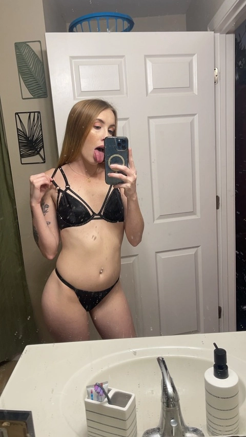 SillySav🫦 OnlyFans Picture