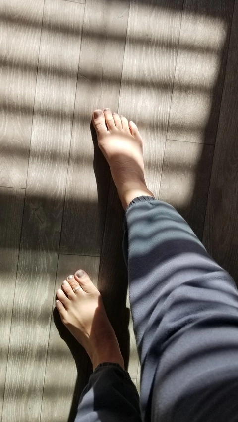Polynesian Only Feet