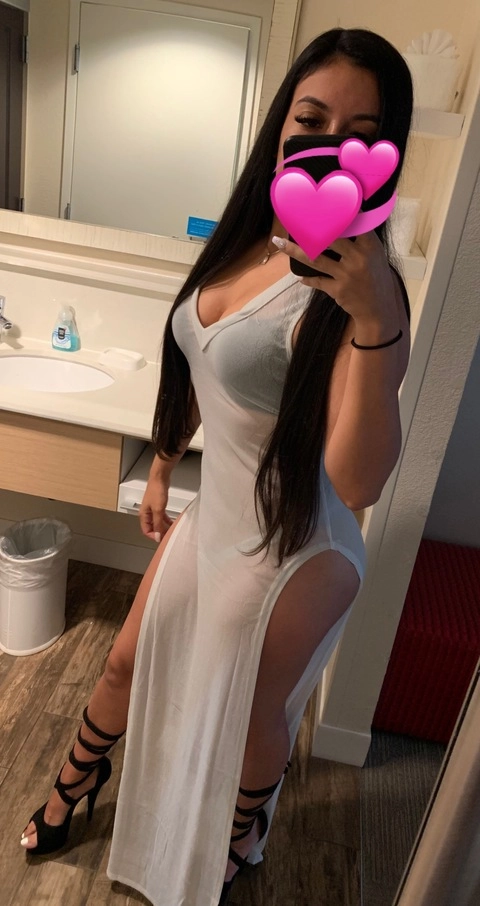 ReynaLove OnlyFans Picture