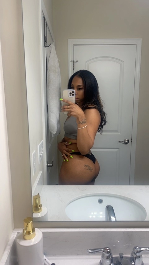 Sunshyne OnlyFans Picture