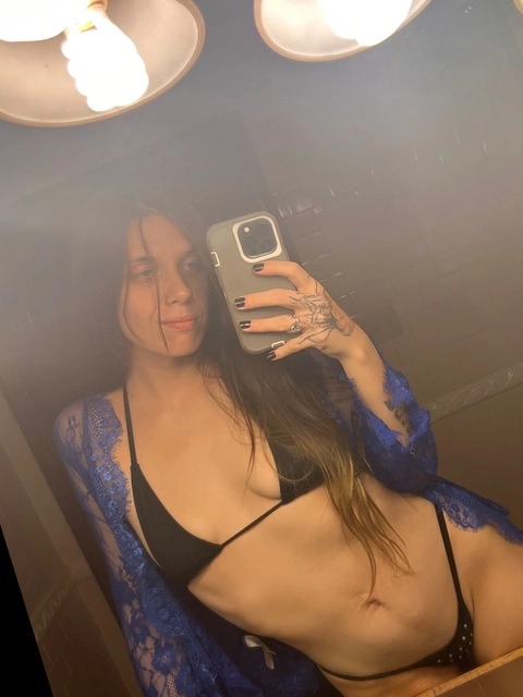 K8 OnlyFans Picture