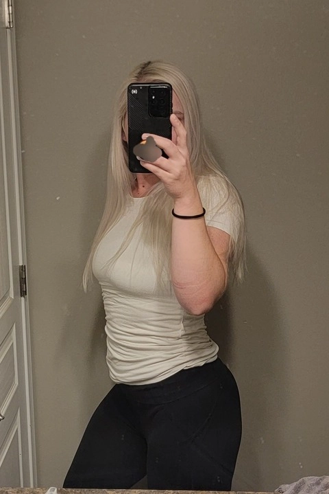 Blonde PAWG