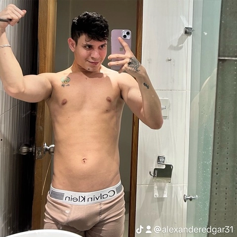 Edgar contreras OnlyFans Picture