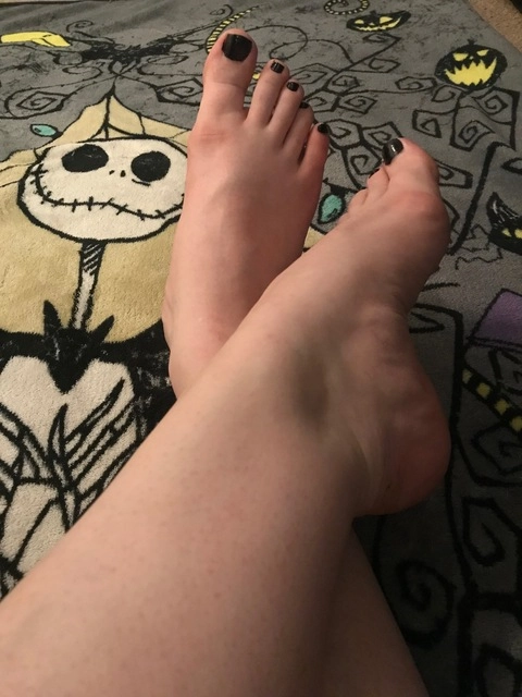 Halloweenbabefeet