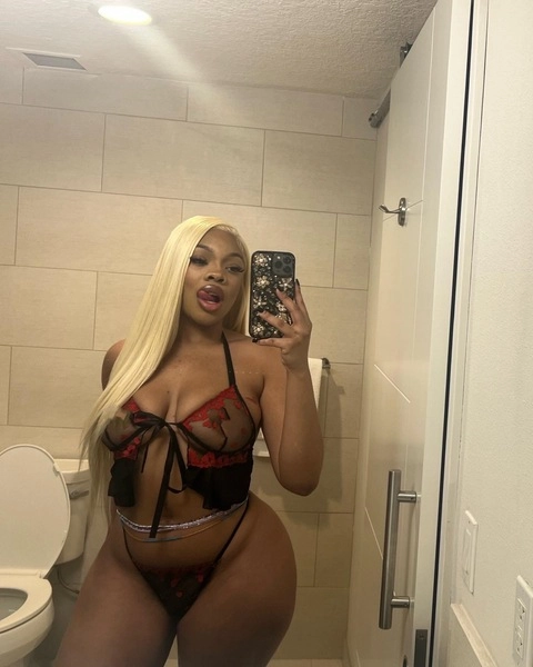 Roxy Dream OnlyFans Picture