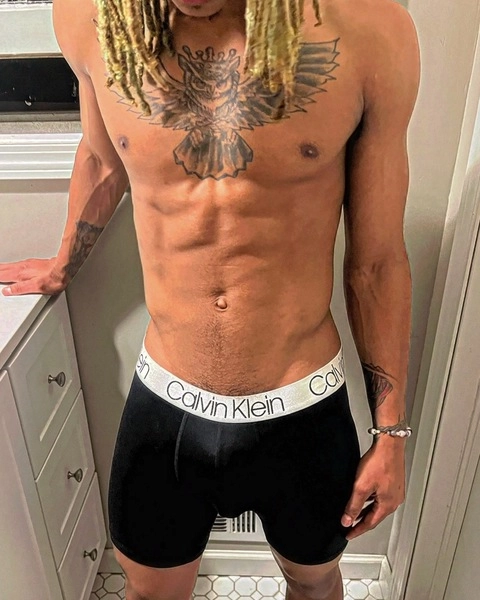 Romeo OnlyFans Picture