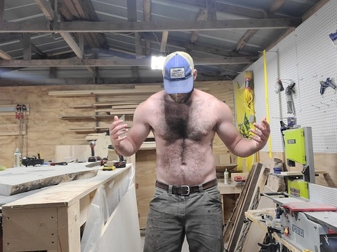 The Naked Carpenter OnlyFans Picture