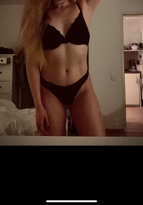 Once6Up OnlyFans Picture